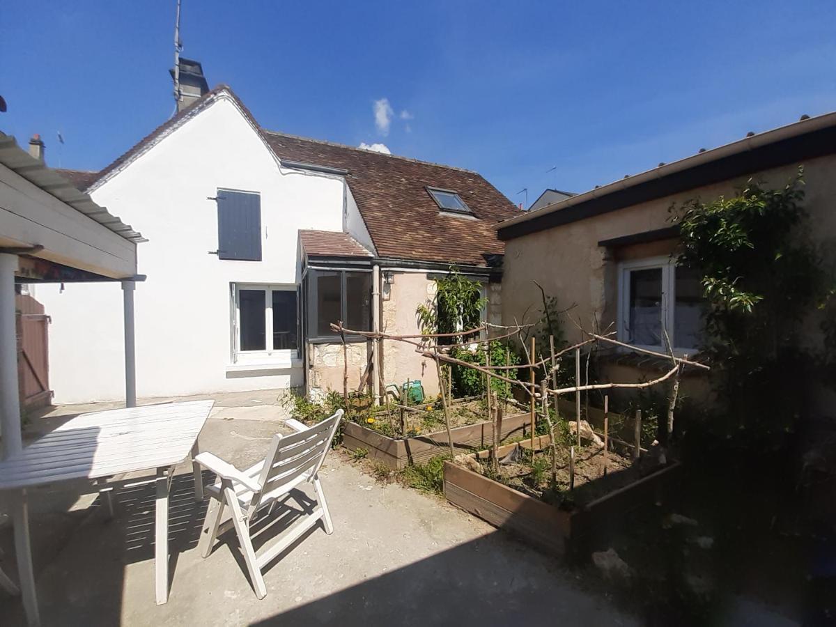 Le Gite Des Pierres Nogent-le-Rotrou Exterior foto